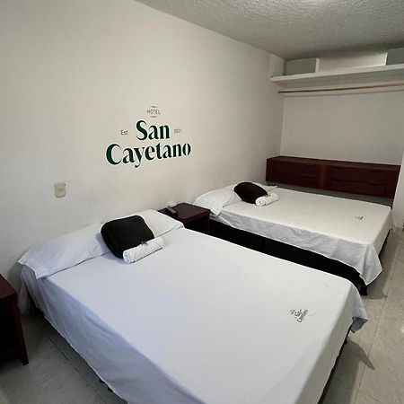 Hotel San Cayetano Ocaña エクステリア 写真