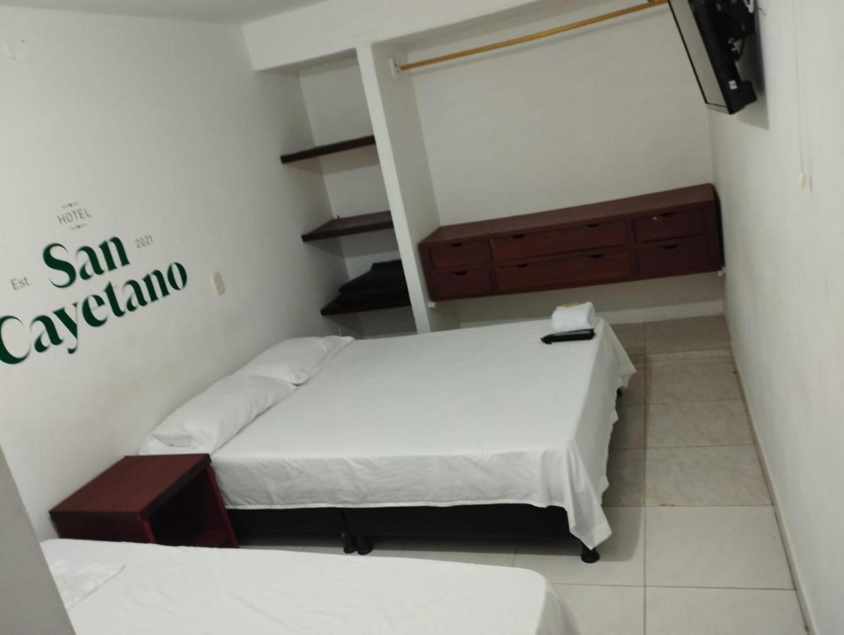 Hotel San Cayetano Ocaña エクステリア 写真