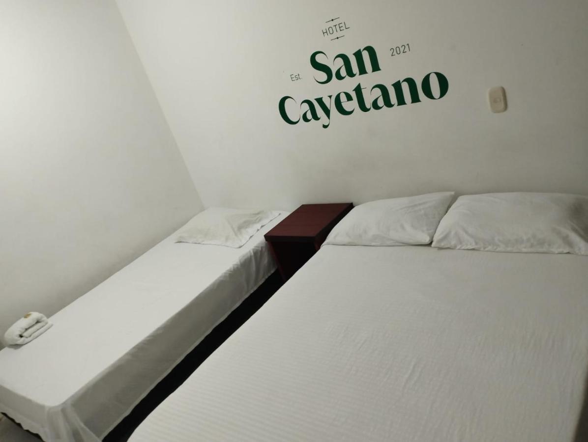 Hotel San Cayetano Ocaña エクステリア 写真