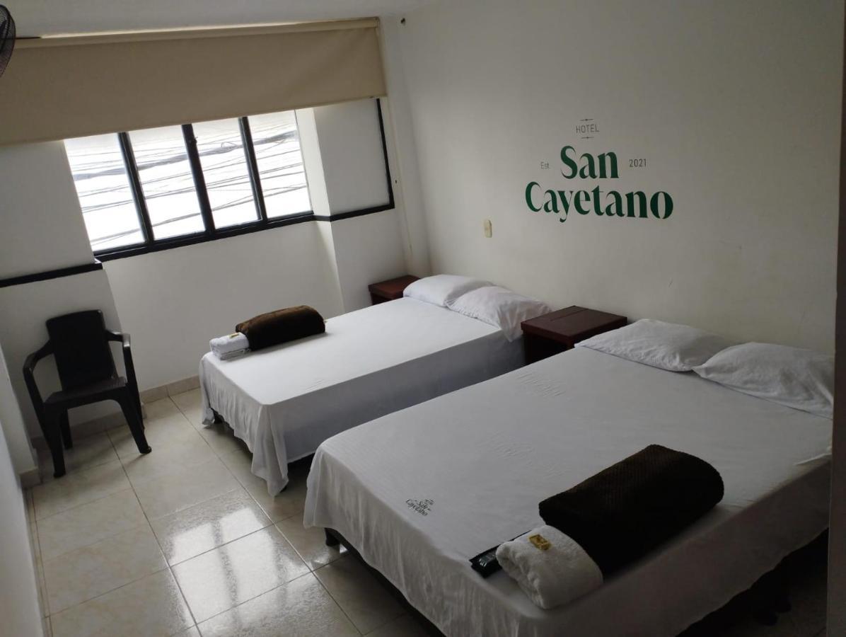 Hotel San Cayetano Ocaña エクステリア 写真