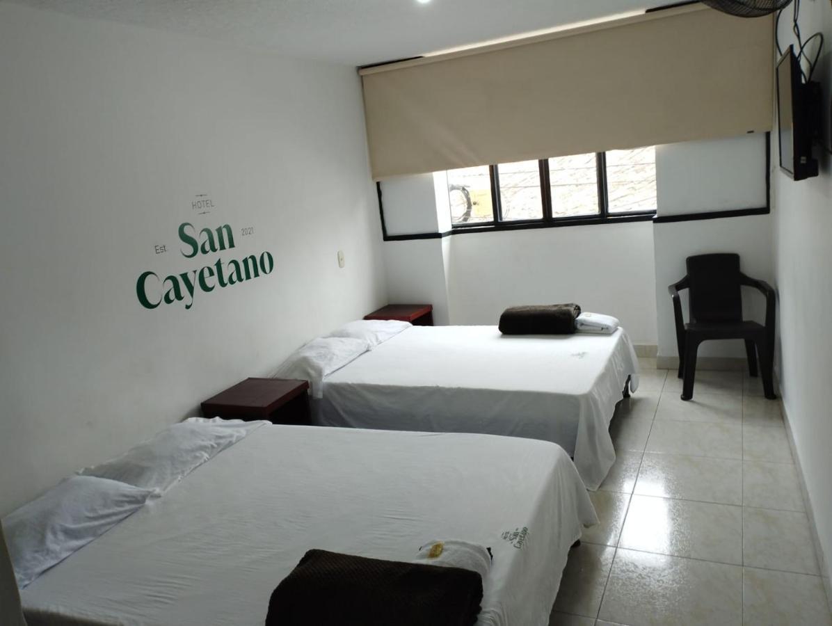 Hotel San Cayetano Ocaña エクステリア 写真