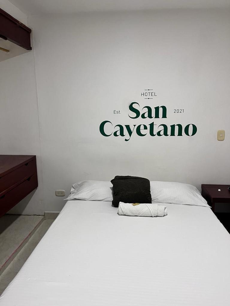 Hotel San Cayetano Ocaña エクステリア 写真