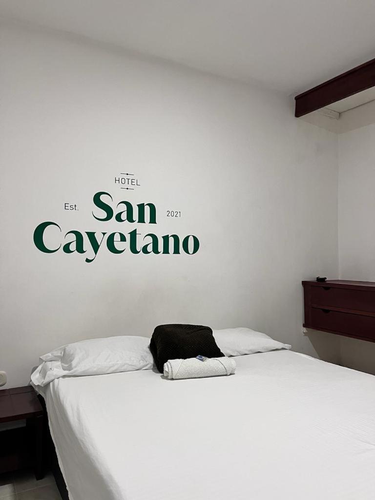 Hotel San Cayetano Ocaña 部屋 写真